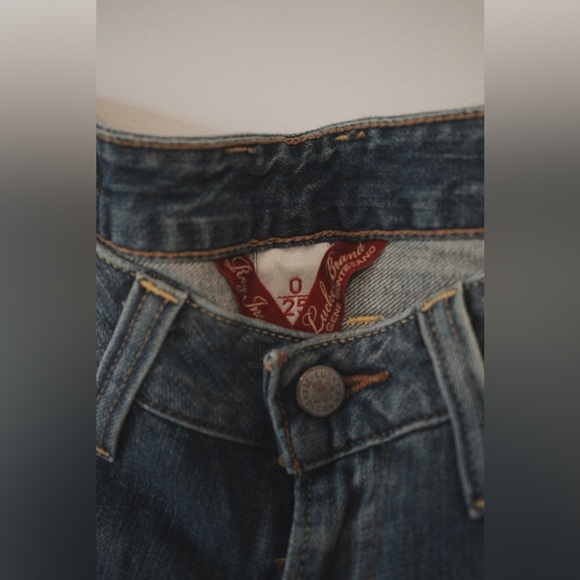 Lucky Jeans - Picture 2 of 3
